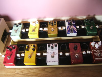 bjf pedalboard uk 002.JPG